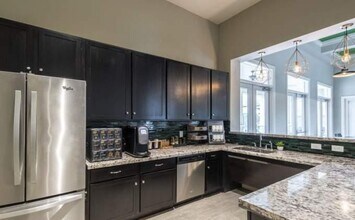 6800 Gaston Rd in Katy, TX - Building Photo - Building Photo