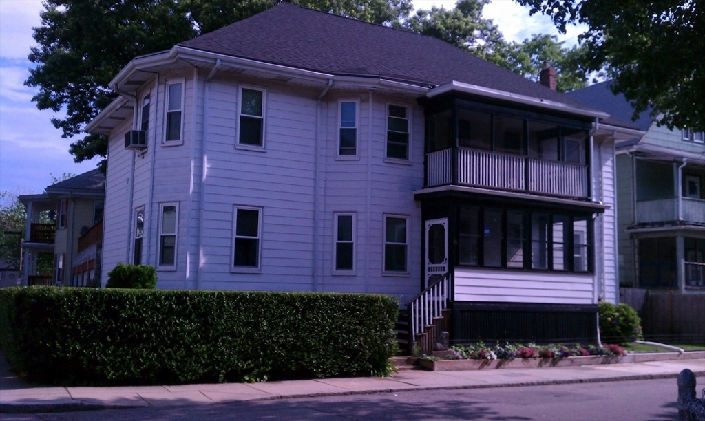 41 Vassar St in Boston, MA - Building Photo