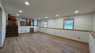 6387 Amanda Dr in Portage, IN - Building Photo - Building Photo