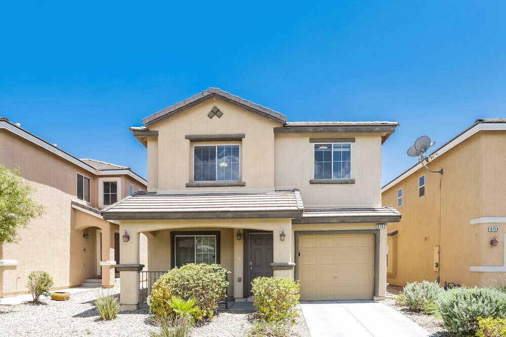 8752 S Cadence Crossing Way in Las Vegas, NV - Building Photo