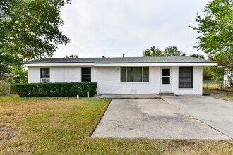 112 E Bob White Ln in Harker Heights, TX - Foto de edificio - Building Photo