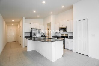 32433 Windmill Frg in Wesley Chapel, FL - Foto de edificio - Building Photo