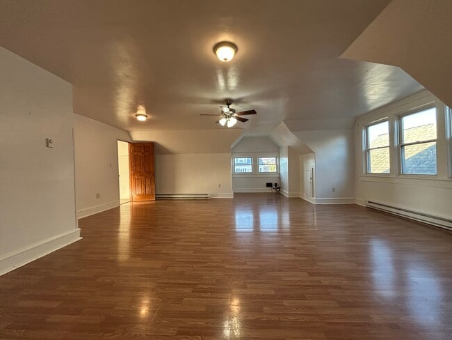 225 S Main Ave, Unit 3 in Scranton, PA - Building Photo - Building Photo