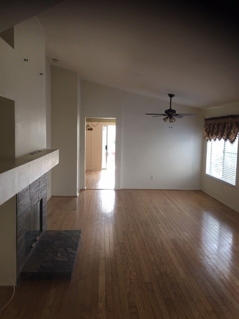 7379 Barnstable Pl in Riverside, CA - Foto de edificio - Building Photo