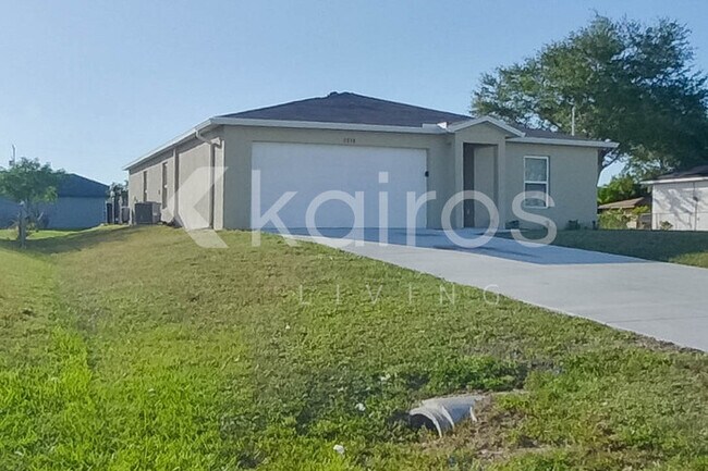 2838 NW 19th Pl in Cape Coral, FL - Foto de edificio - Building Photo