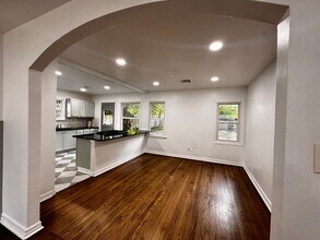 1117 W Symmes St in Norman, OK - Building Photo - Building Photo