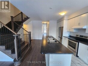 97 Rainbow Dr in Haldimand, ON - Building Photo - Building Photo
