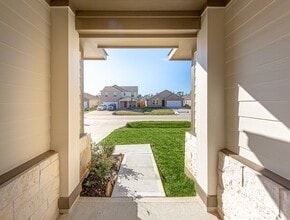 2312 Cedar Pl Dr in Conroe, TX - Building Photo - Building Photo