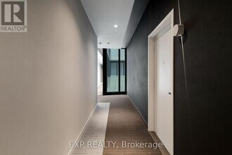 3900 Confederation Pkwy in Mississauga, ON - Building Photo - Building Photo