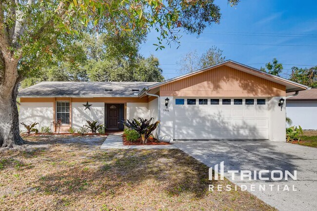 1906 Radcliffe Dr N in Clearwater, FL - Building Photo - Building Photo