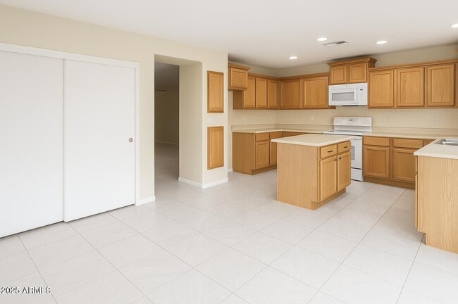 property at 1352 S 221st Ln