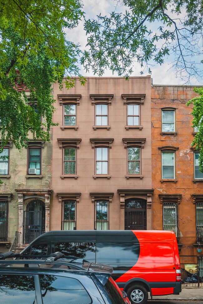 66 Downing St in Brooklyn, NY - Building Photo - Building Photo