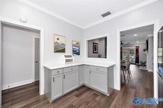 4770 Whitesburg Dr in Huntsville, AL - Building Photo - Building Photo