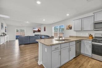 116 Antler Crk Ln in Greenwood, SC - Building Photo - Building Photo