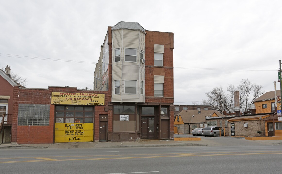 3613 S Archer Ave in Chicago, IL - Building Photo