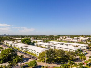 Gregorian Court Co-Ops in Fort Lauderdale, FL - Building Photo - Building Photo