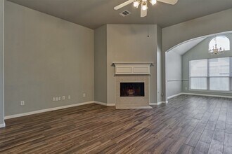 11118 Creekline Meadow Ct in Cypress, TX - Foto de edificio - Building Photo