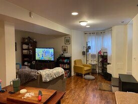 2722 N Marshfield Ave, Unit G in Chicago, IL - Building Photo