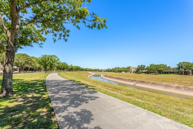 property at 3601 Murworth Dr