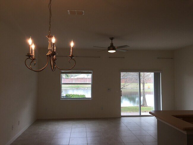 3817 Black Spruce Ln in Winter Springs, FL - Building Photo - Building Photo