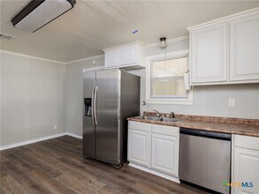 207 W 14th Ave in Belton, TX - Building Photo - Building Photo