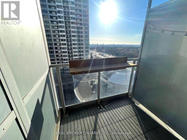 407-1-1001 Rean Dr in Toronto, ON - Building Photo - Building Photo