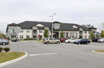 Vista Del Sol in Kissimmee, FL - Foto de edificio - Building Photo