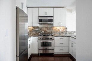 151 Tremont St in Boston, MA - Building Photo