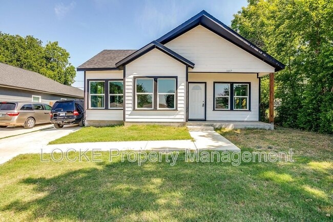 property at 1117 E Cantey St