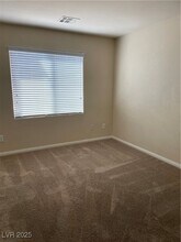 9779 Twin Ponds Ct in Las Vegas, NV - Foto de edificio - Building Photo