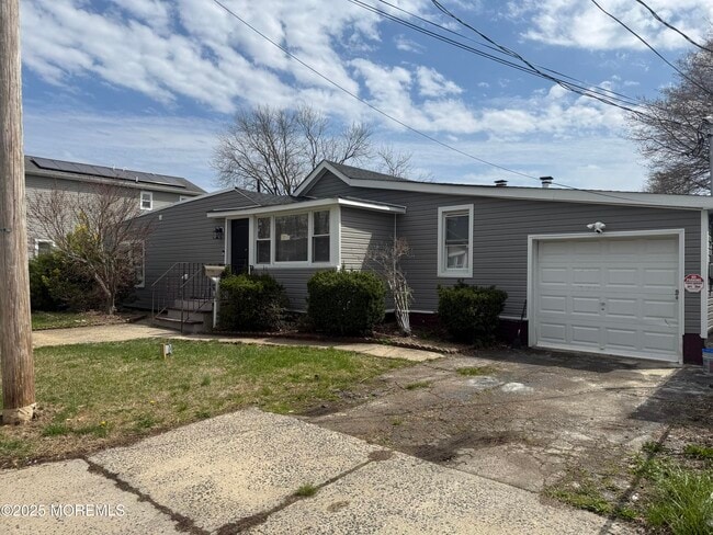 property at 636 Sydney Ave