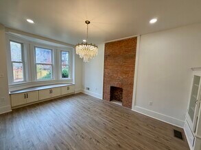226 Gross St in Pittsburgh, PA - Foto de edificio - Building Photo