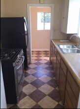 706 9th St, Unit 1 in Marysville, CA - Building Photo - Building Photo