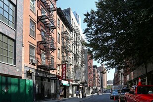 153 Ludlow St in New York, NY - Building Photo