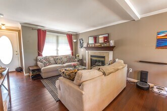 400 Wellington Hill Rd in Manchester, NH - Building Photo - Building Photo