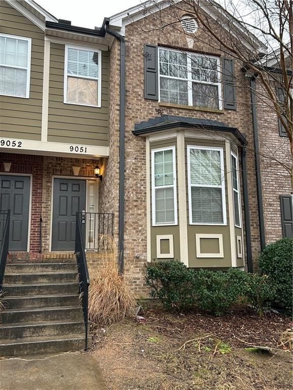 9051 Bayrose Cir in East Point, GA - Foto de edificio - Building Photo