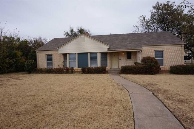 property at 2013 W Wenonah Blvd