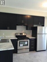 29 Crossings Wy in Hamilton, ON - Building Photo - Building Photo