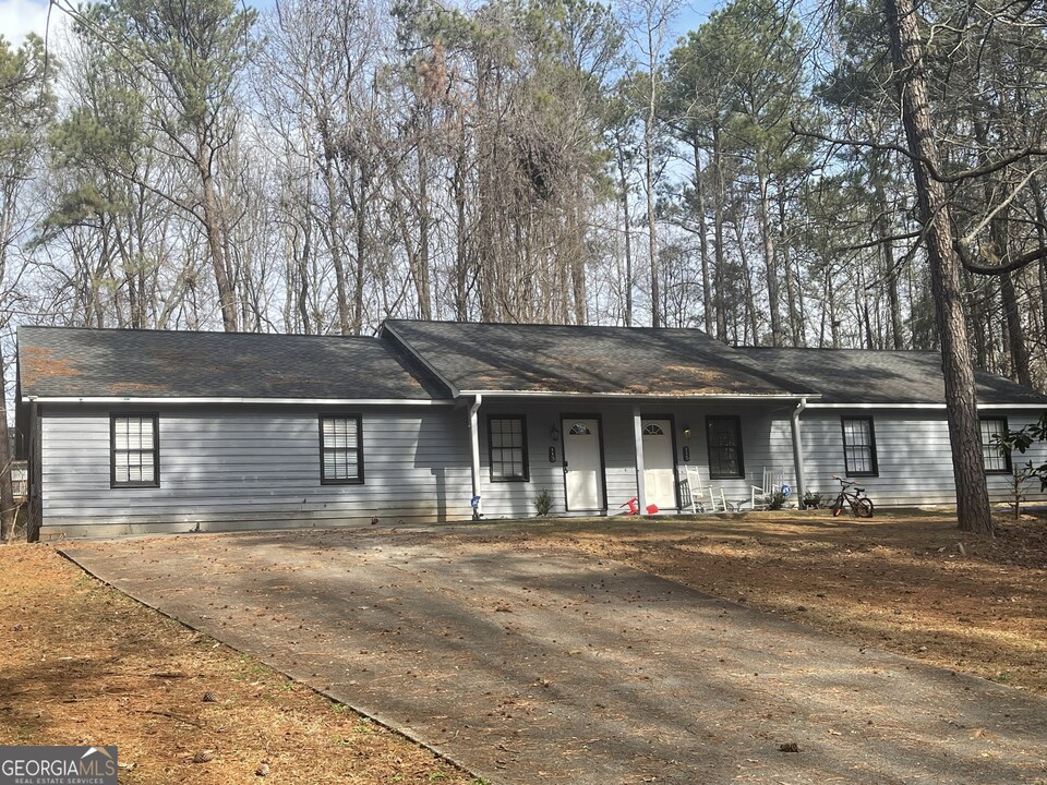 113 Gum Tree Trail in Covington, GA - Building Photo