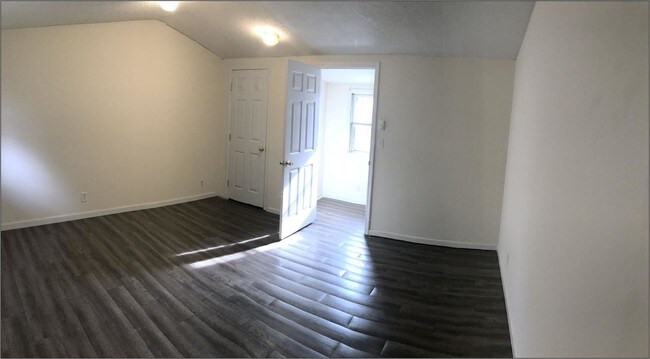 203 W 6th St in Oswego, NY - Building Photo - Building Photo