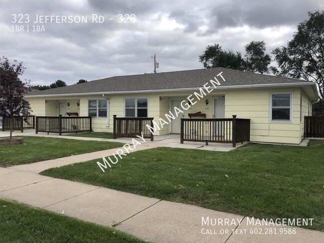323 Jefferson Rd in Fremont, NE - Building Photo - Building Photo