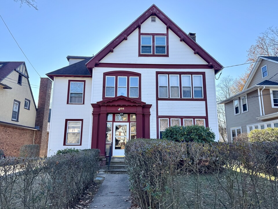 804 Edgewood Ave in New Haven, CT - Building Photo