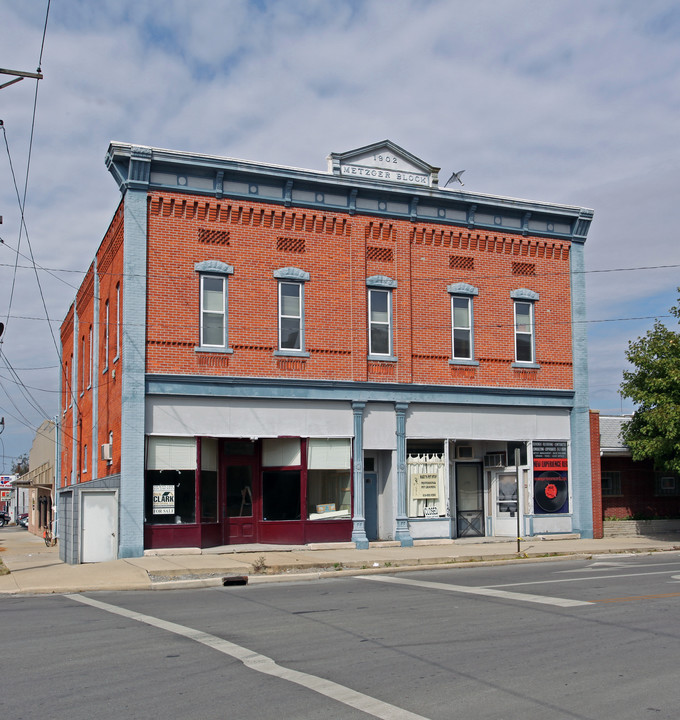 154 W 2nd St in Delphos, OH - Foto de edificio