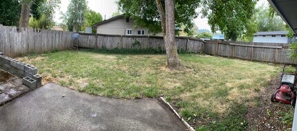 1990 W 17th Ave in Eugene, OR - Building Photo - Building Photo