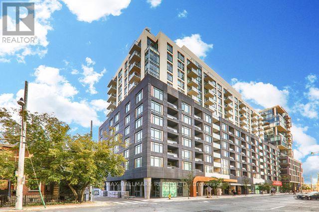 property at 525 Adelaide St W