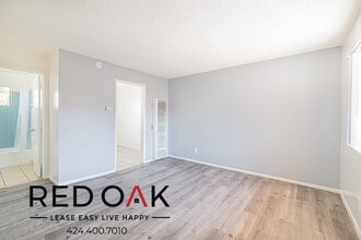 7125 E Gage Ave in City Of Commerce, CA - Building Photo - Building Photo