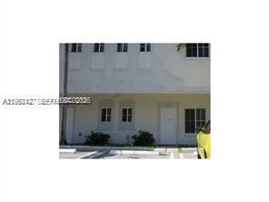 3926 SW 52nd Ave in Pembroke Park, FL - Building Photo - Building Photo