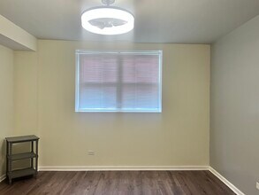 6741 S Merrill Ave in Chicago, IL - Building Photo - Building Photo