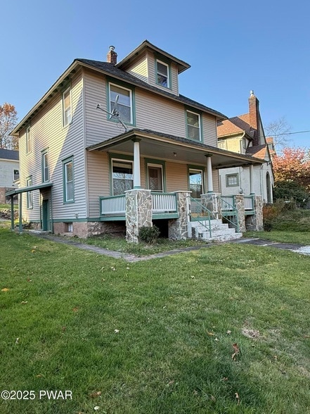 property at 341 Broad St