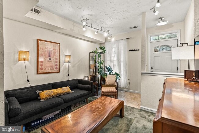 property at 1537 Marion St NW